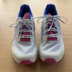ON cloud vista trail shoe. Stylish White and Pink Athletic Shoes for Women.